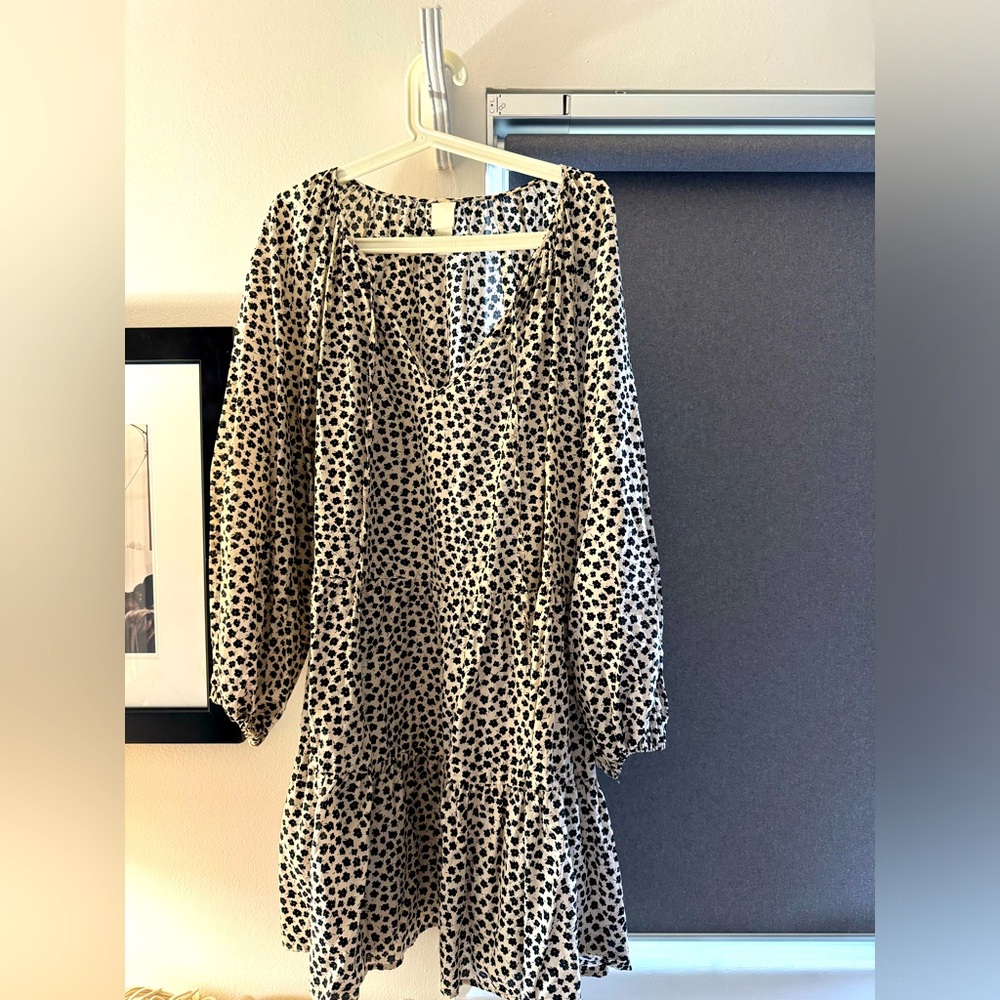 $20 CLOSET SALE:  Great warm weather Dress w/sleeves - discontinued color